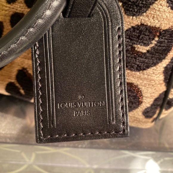 Louis Vuitton Limited Edition Leopard Baby Bag - Picture 2 of 13